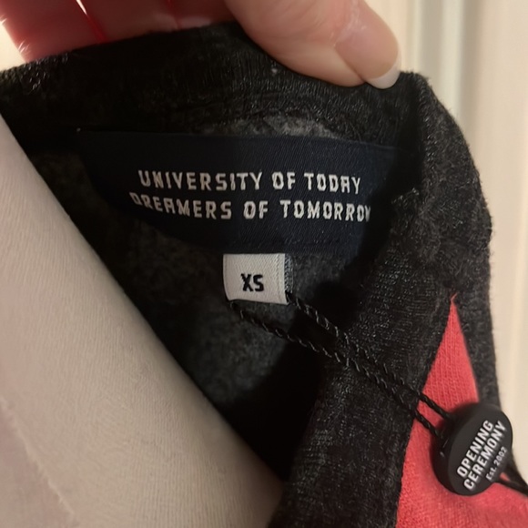 NWT UNIVERSITY OF TODAY DREAMERS OF TOMORROW SWEATSHIRT - Picture 4 of 6